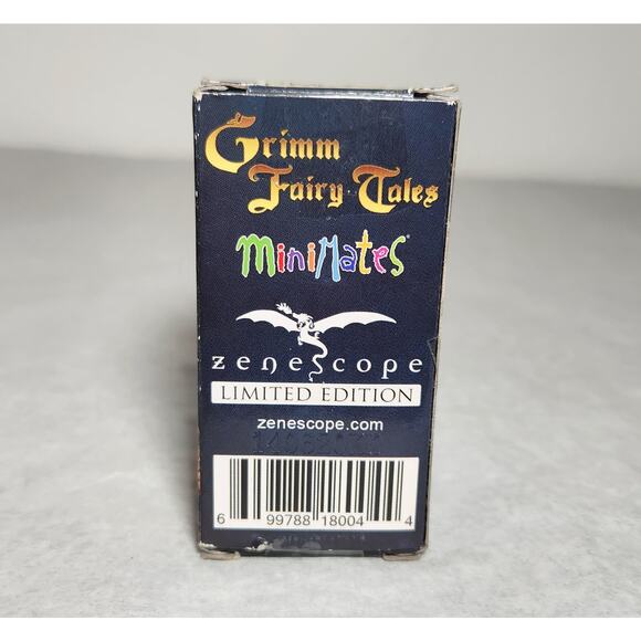 Grimm Fairy Tales Minimates Nissa Limited Edition SDCC International Exclusive - Picture 4 of 7